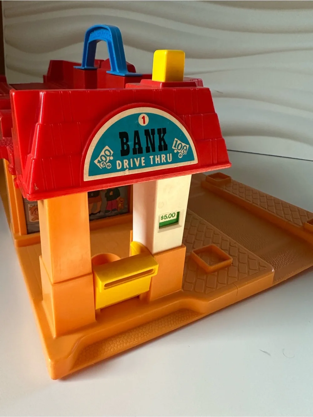 Vintage 1986 Fisher-Price Little People Main Street fire house bank post office